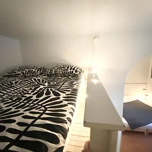 https://small-home-in-kamppi.tophotelshelsinki.com